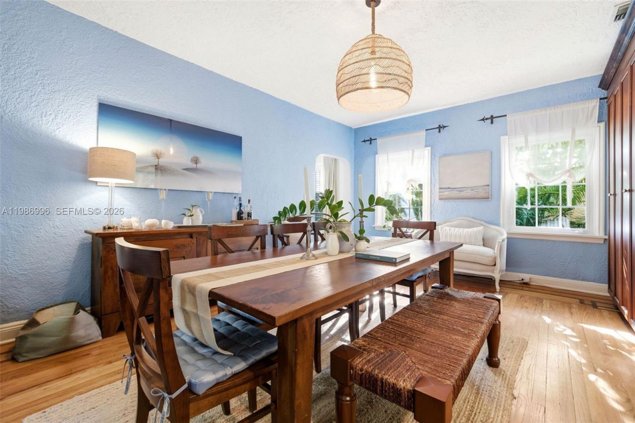 1231 Catalonia Ave, Coral Gables, FL 33134 Photo