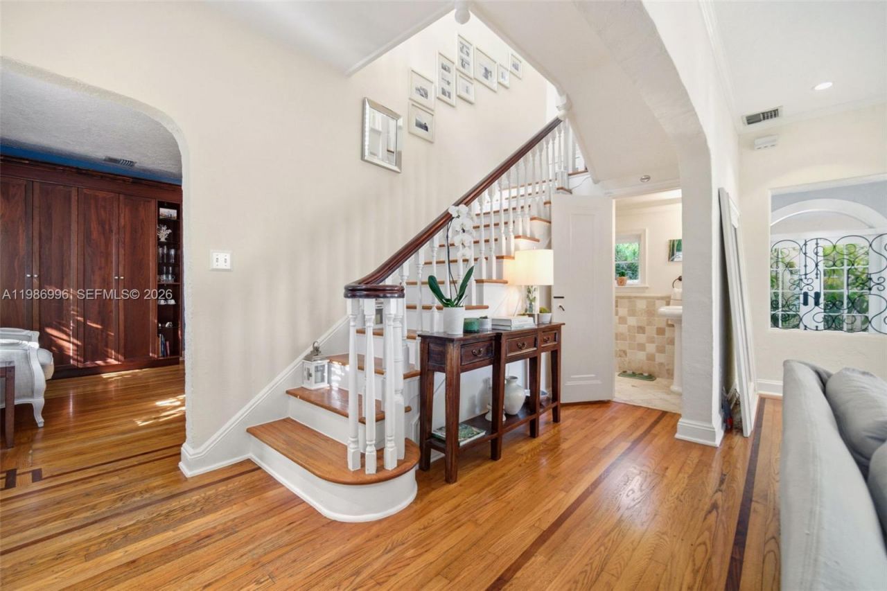 1231 Catalonia Ave, Coral Gables, FL 33134 Photo