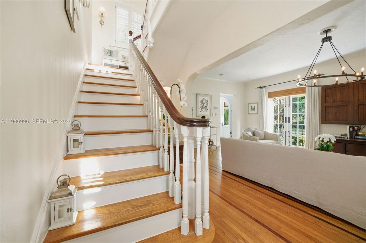 1231 Catalonia Ave, Coral Gables, FL 33134 Photo