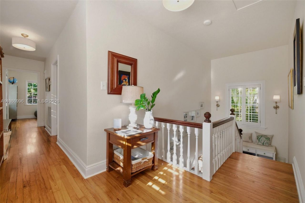 1231 Catalonia Ave, Coral Gables, FL 33134 Photo