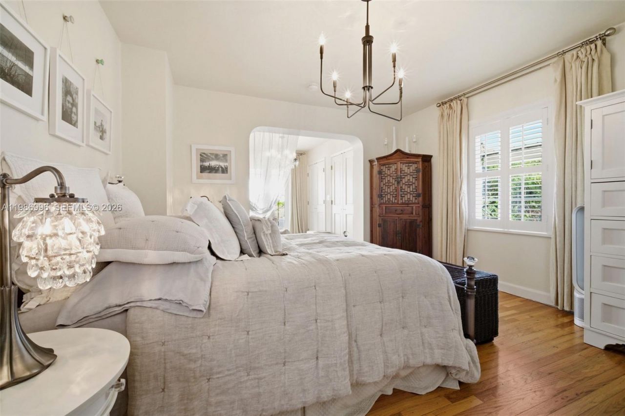 1231 Catalonia Ave, Coral Gables, FL 33134 Photo