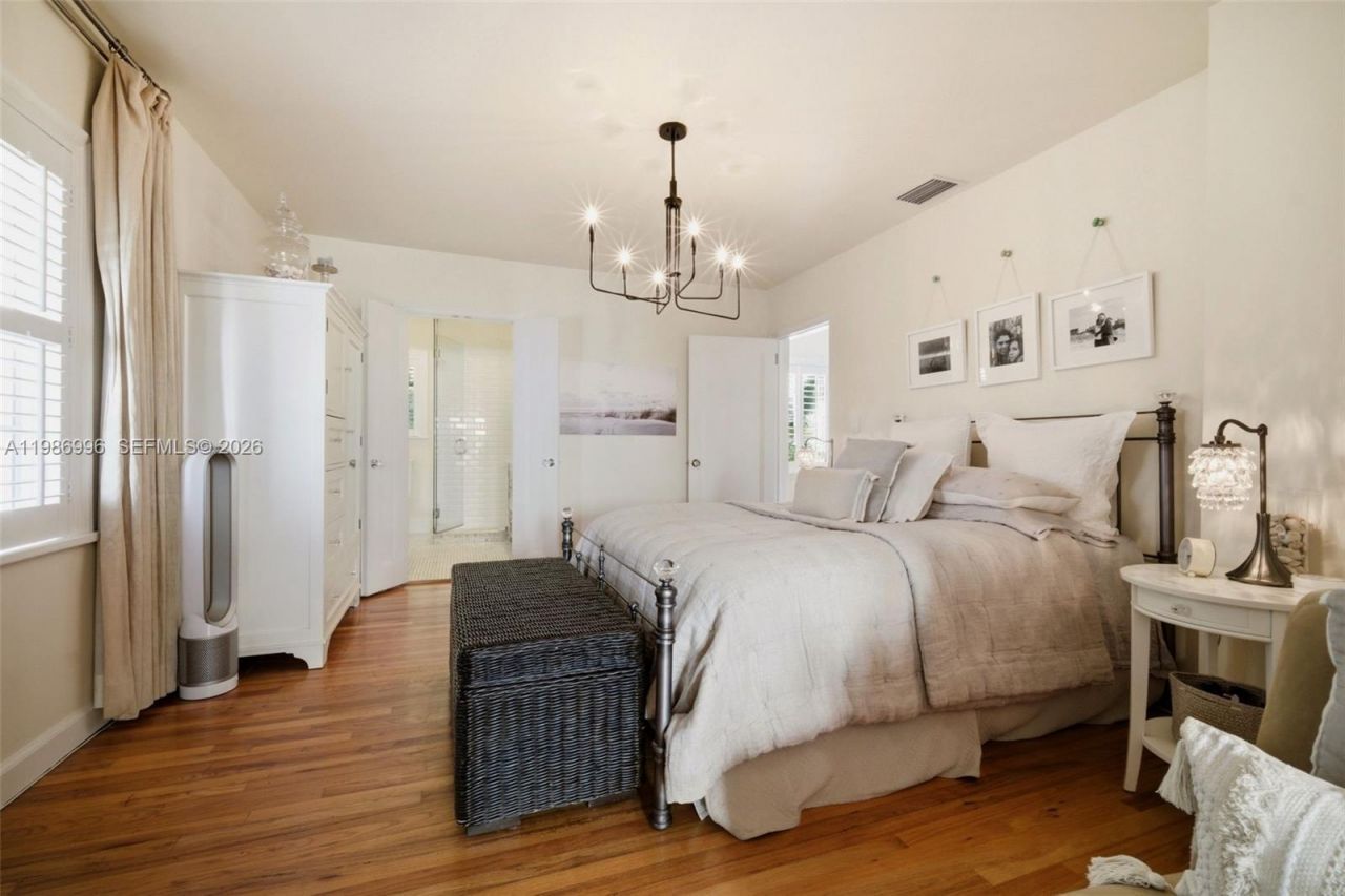 1231 Catalonia Ave, Coral Gables, FL 33134 Photo