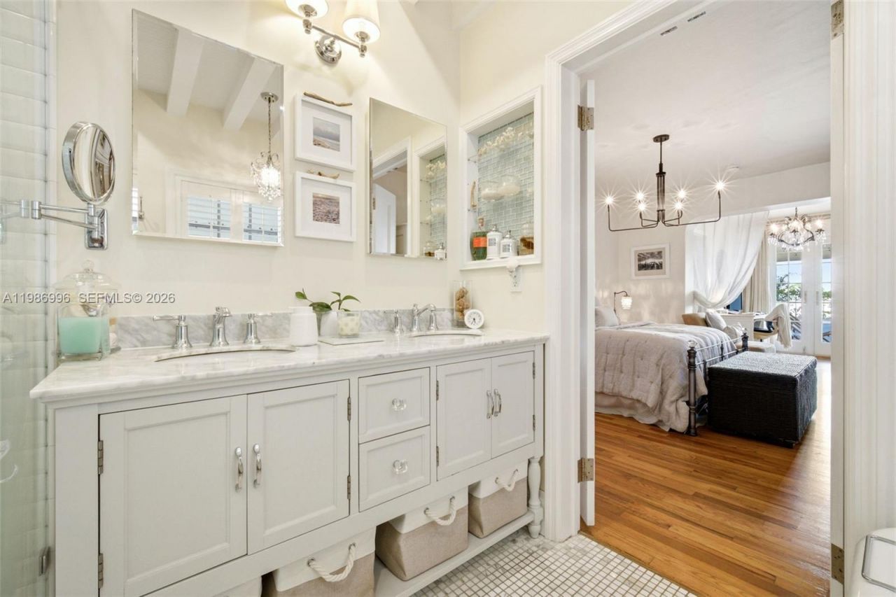 1231 Catalonia Ave, Coral Gables, FL 33134 Photo