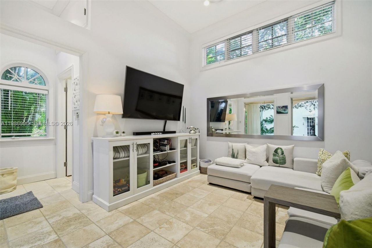 1231 Catalonia Ave, Coral Gables, FL 33134 Photo