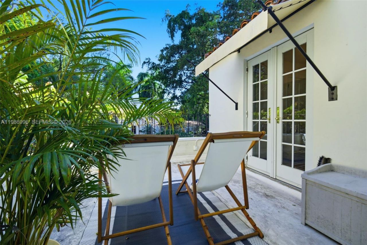 1231 Catalonia Ave, Coral Gables, FL 33134 Photo