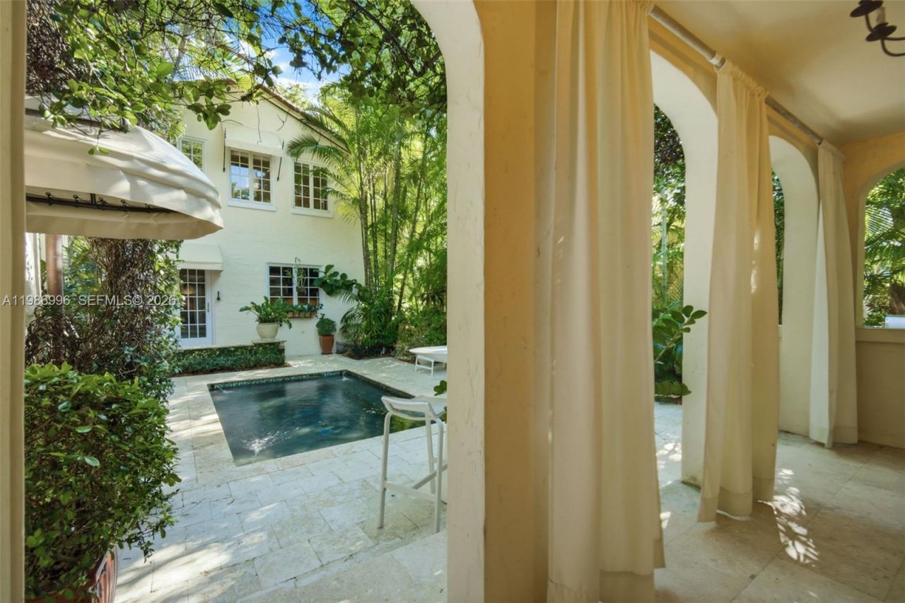 1231 Catalonia Ave, Coral Gables, FL 33134 Photo