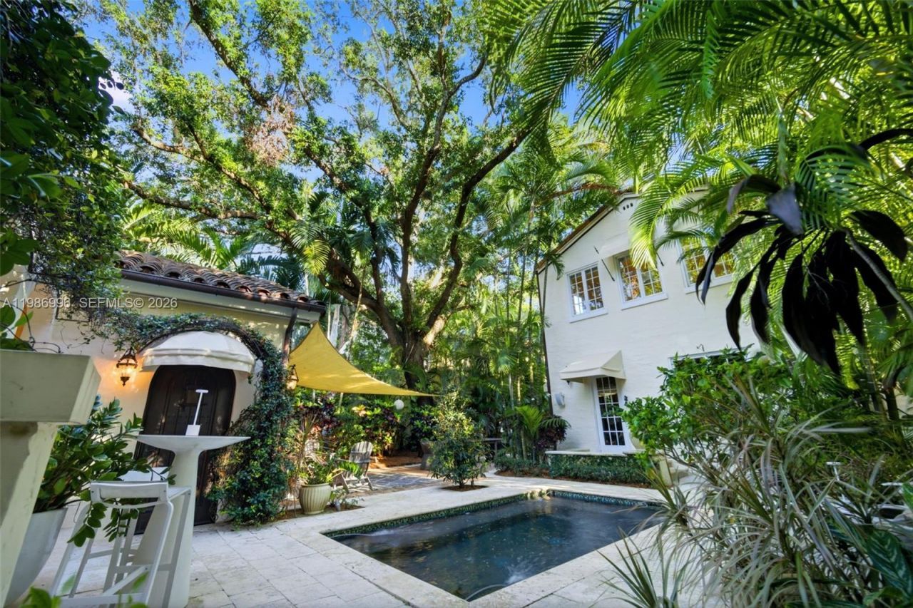 1231 Catalonia Ave, Coral Gables, FL 33134 Photo