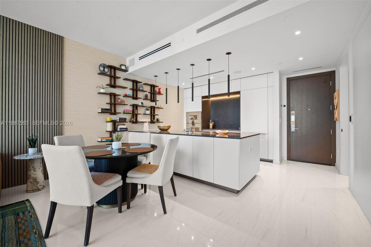 300 Biscayne Blvd Way, Unit 2106, Miami, FL 33131 Photo