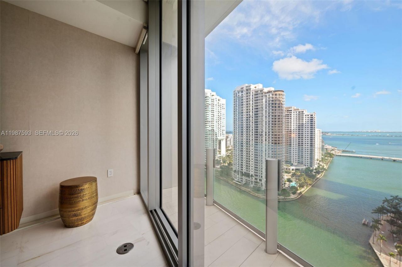 300 Biscayne Blvd Way, Unit 2106, Miami, FL 33131 Photo