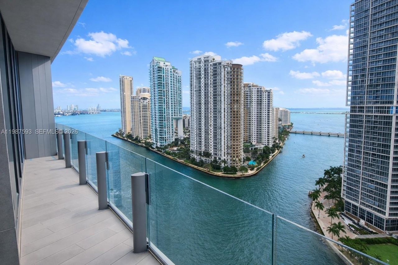300 Biscayne Blvd Way, Unit 2106, Miami, FL 33131 Photo