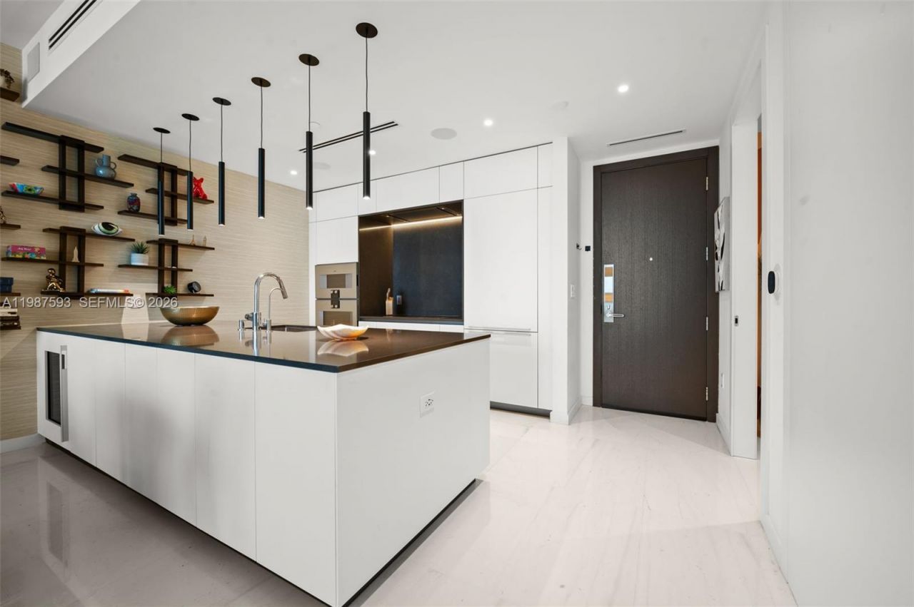 300 Biscayne Blvd Way, Unit 2106, Miami, FL 33131 Photo