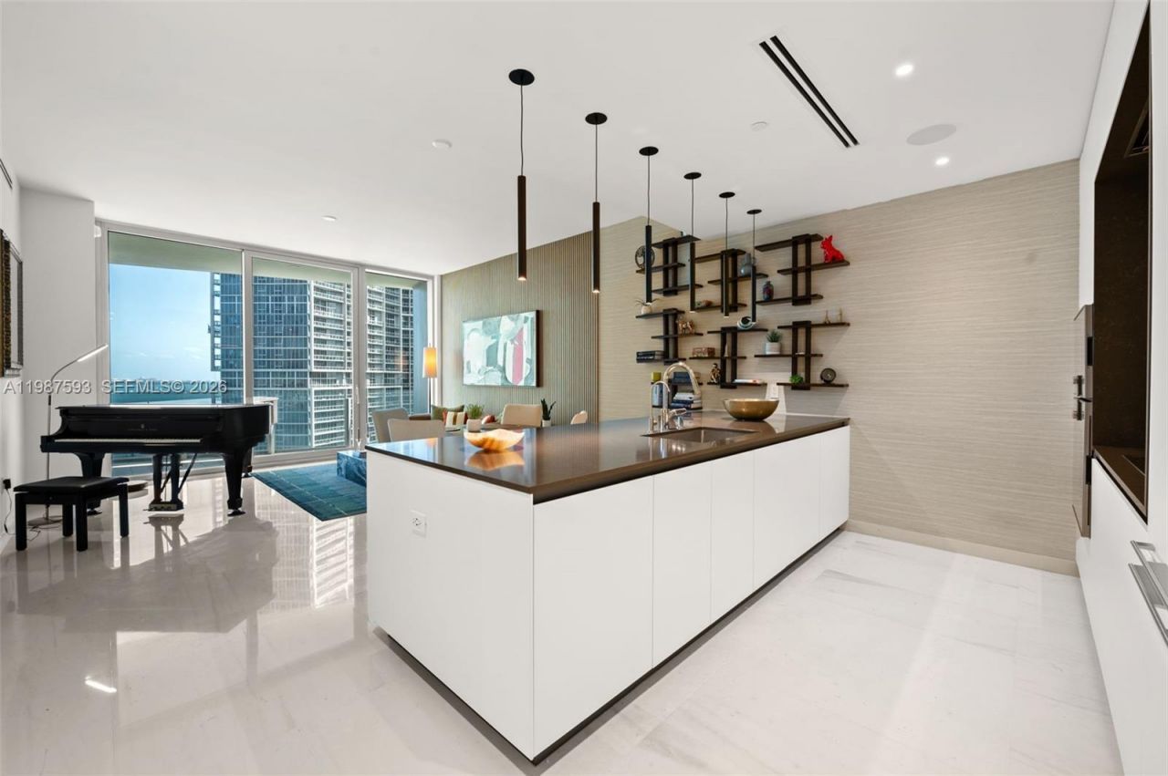 300 Biscayne Blvd Way, Unit 2106, Miami, FL 33131 Photo