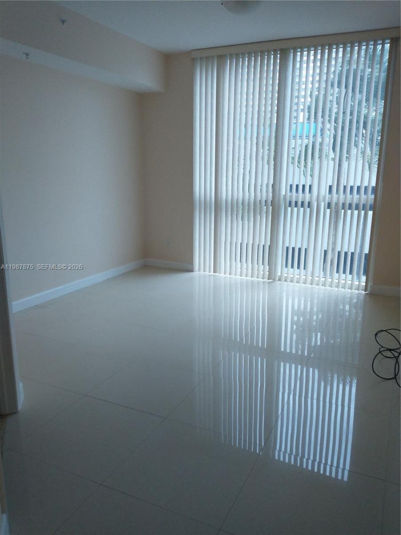 1945 S Ocean Dr, Unit 306, Hallandale Beach, FL 33009 Photo