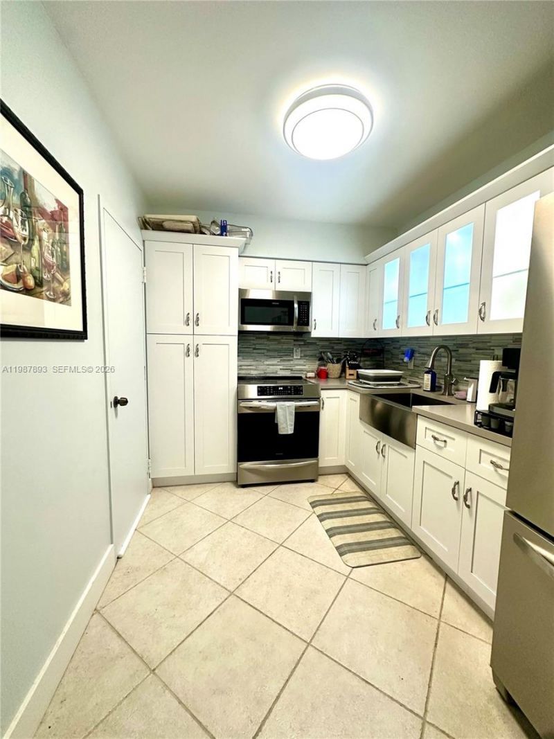 1950 S Ocean Dr, Unit 2C, Hallandale Beach, FL 33009 Photo
