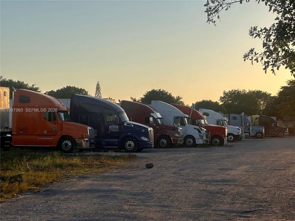 197XX SW 136th ST , Miami, FL 33196