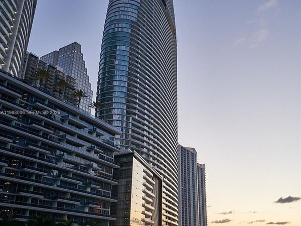 300 Biscayne Boulevard Way, Unit 1808W, Miami, FL 33131