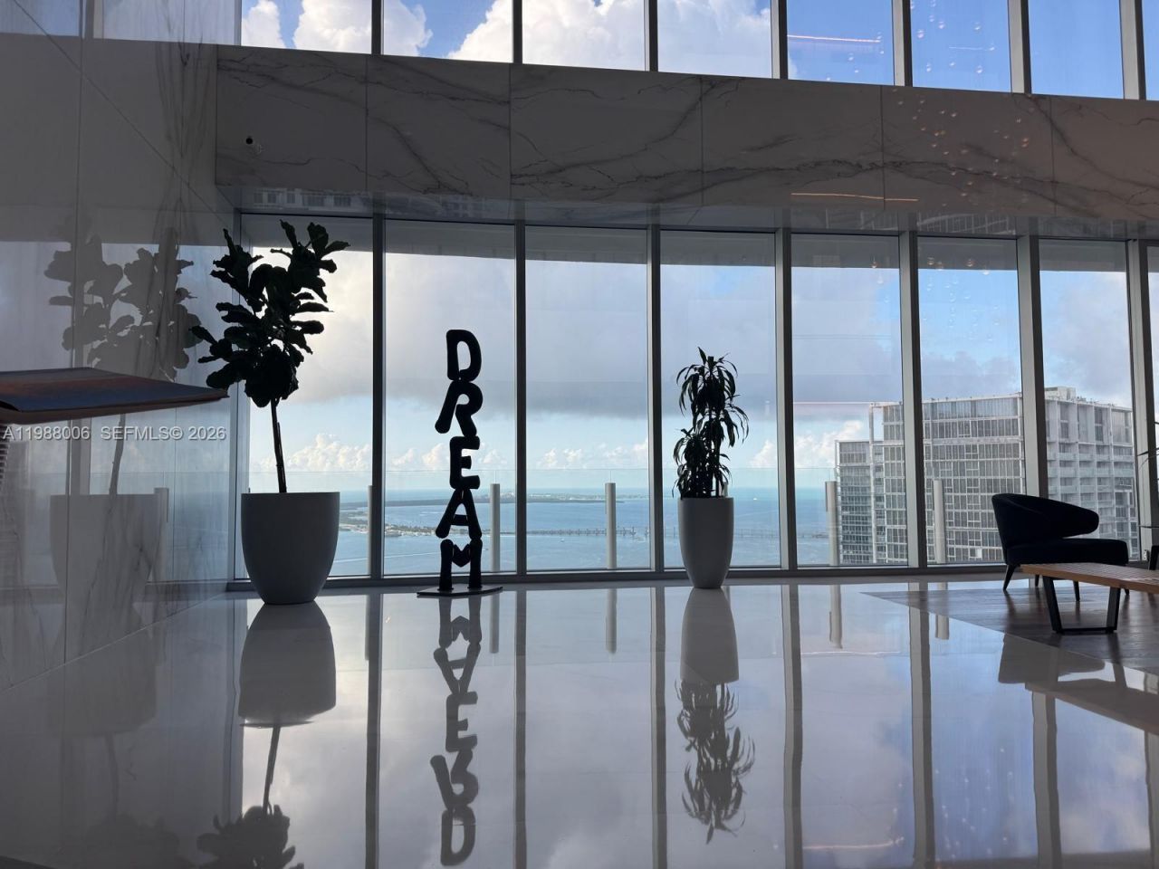 300 Biscayne Boulevard Way, Unit 1808W, Miami, FL 33131 Photo