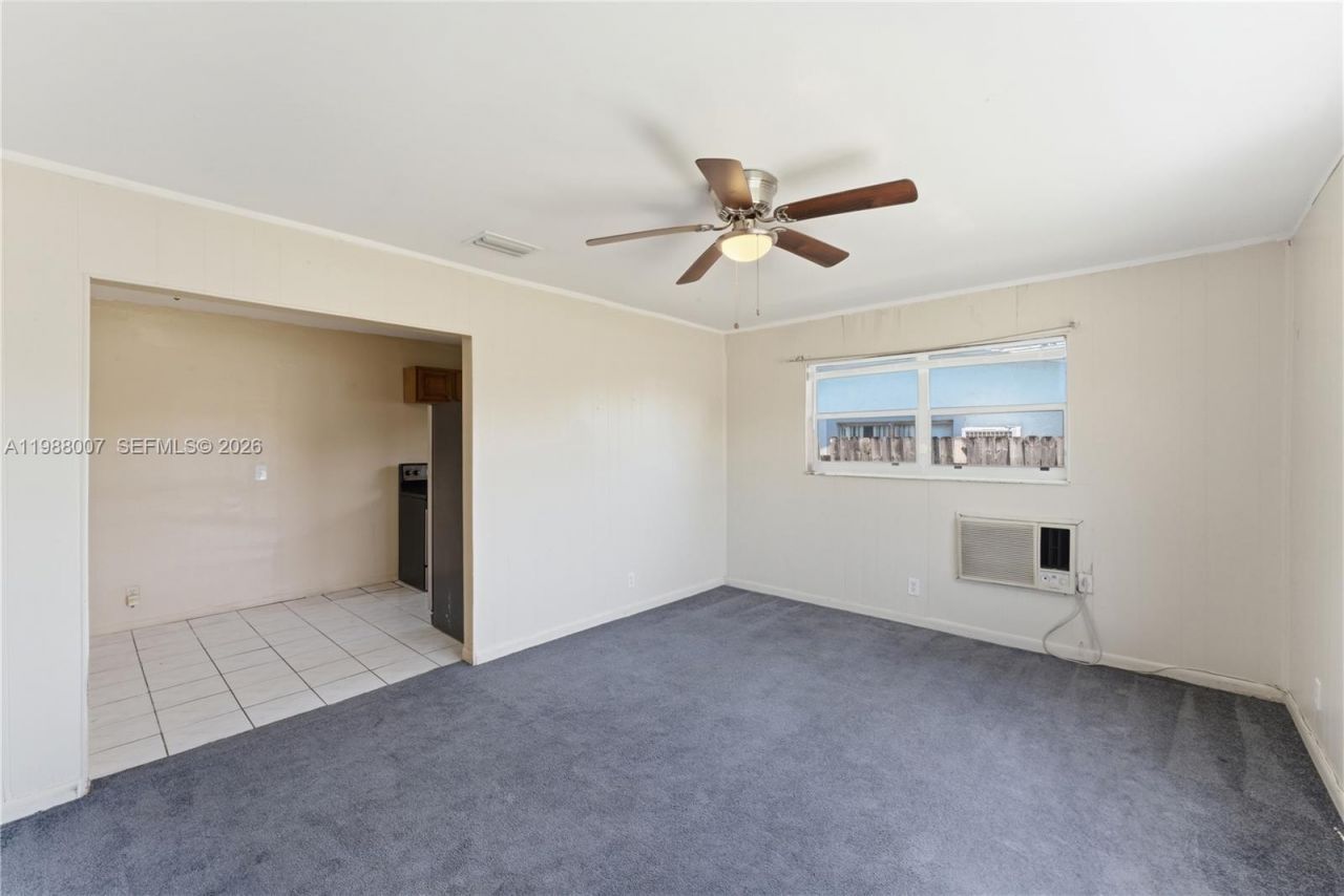 1017 NW 8th St , Hallandale Beach, FL 33009 Photo