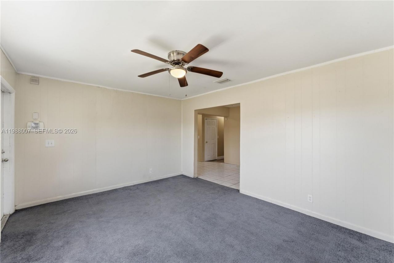 1017 NW 8th St , Hallandale Beach, FL 33009 Photo