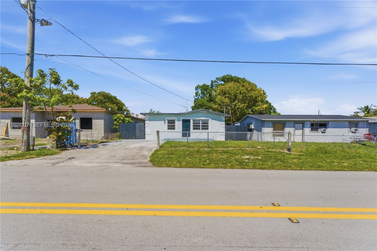 1017 NW 8th St , Hallandale Beach, FL 33009 Photo