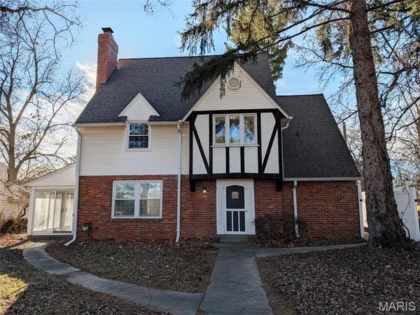 1931 Elm Street , St Charles, MO 63301