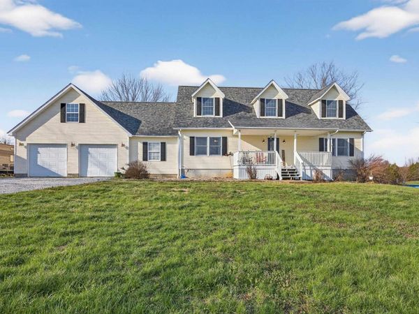 566 W Co Rd 600 N, Orleans, IN 47452