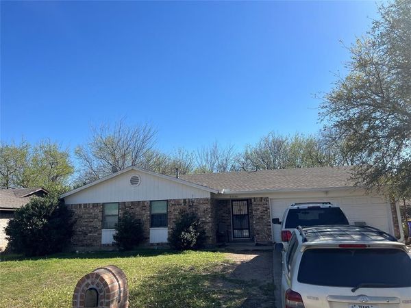 6036 Harrison Way, Watauga, TX 76148