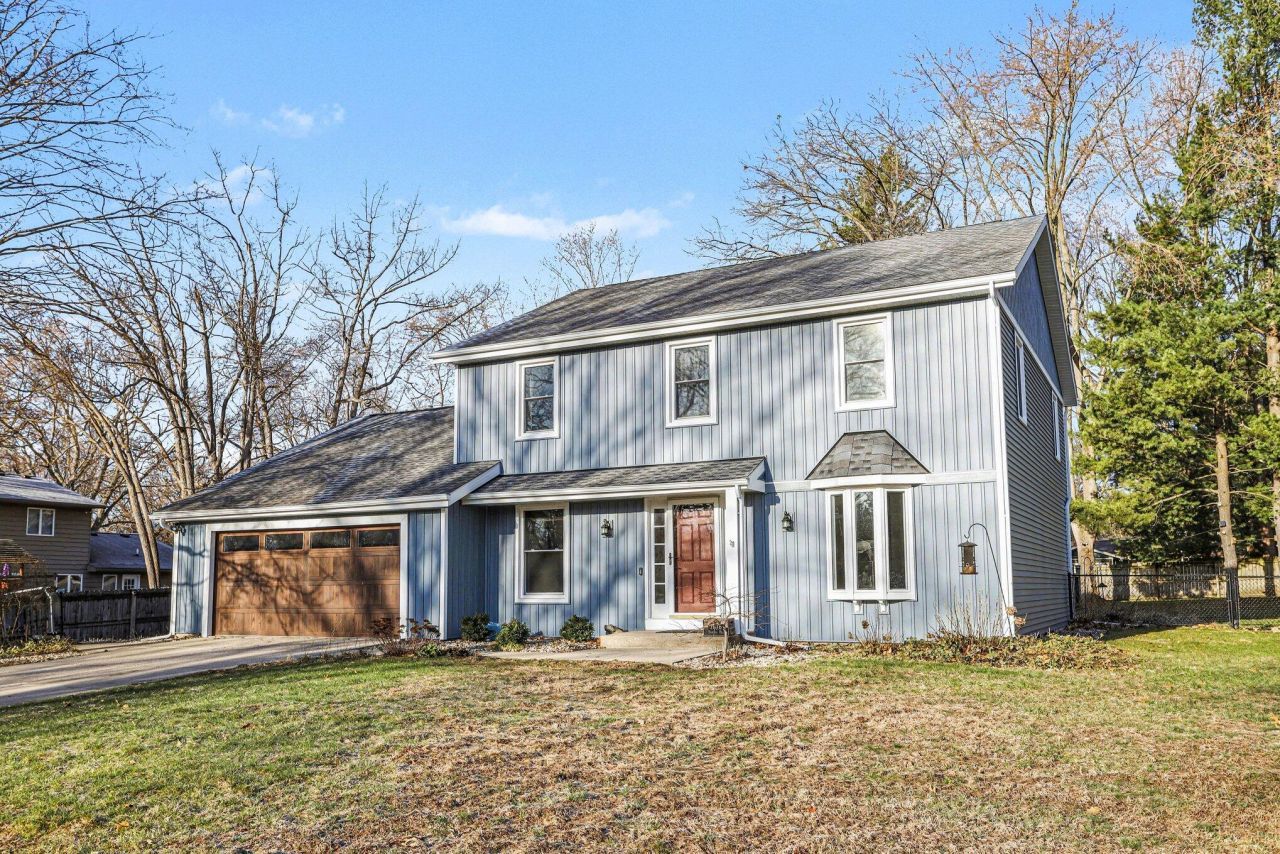 7676 Orchard Hill Avenue, Kalamazoo, MI 49009 Main Photo