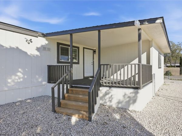 211 W Duck Creek Road, Pahrump, NV 89048