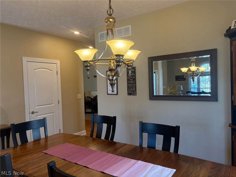 730 57th Street, Vienna, WV 26105 Photo 5