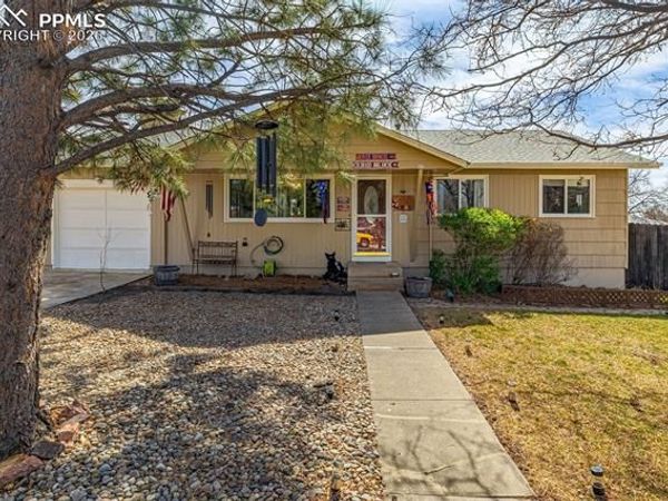 101 Trump Avenue, Colorado Springs, CO 80909