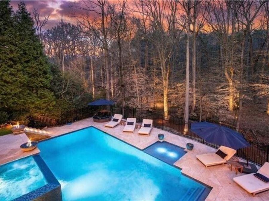 Property Image 100