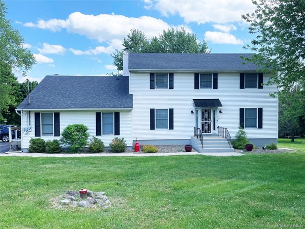 20 Day Road, Campbell Hall, NY 10916