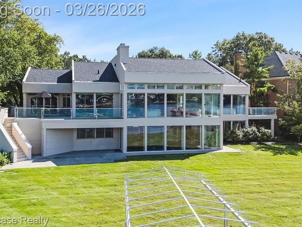 8559 Pine Cove Drive, Commerce Twp, MI 48382