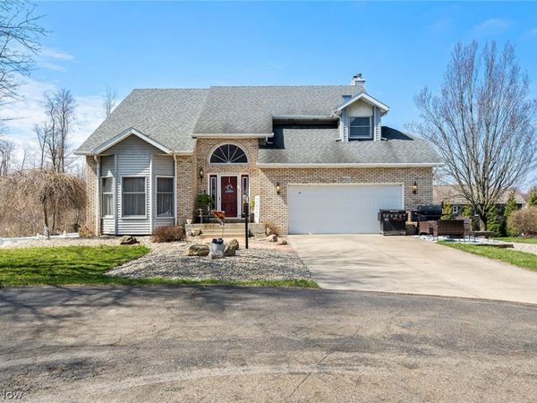 3151 Edinburg Avenue NW, Canton, OH 44708