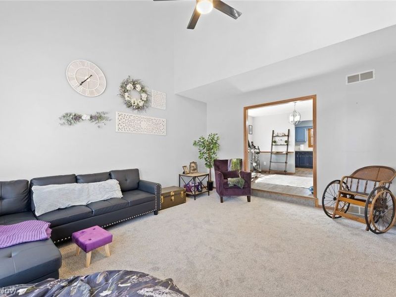 3151 Edinburg Avenue NW, Canton, OH 44708 Photo 4