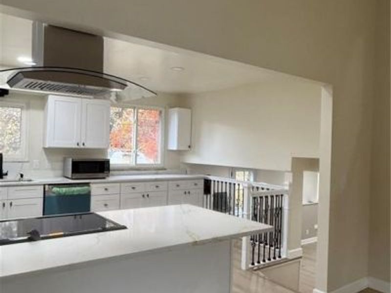 1139 N Skyline Drive, Seven Hills, OH 44131 Photo 10