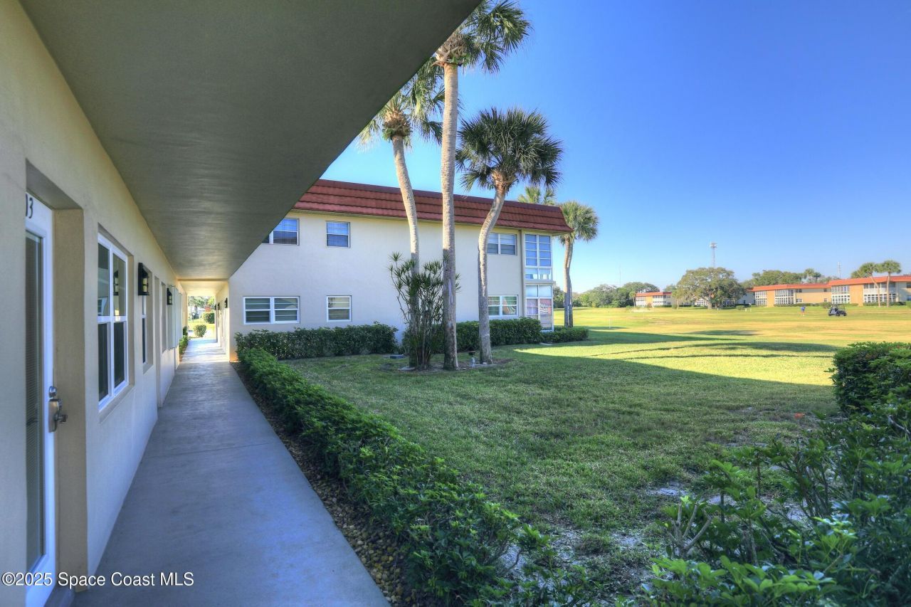 85 Crooked Tree Lane, Unit 103, Vero Beach, FL 32962 Photo