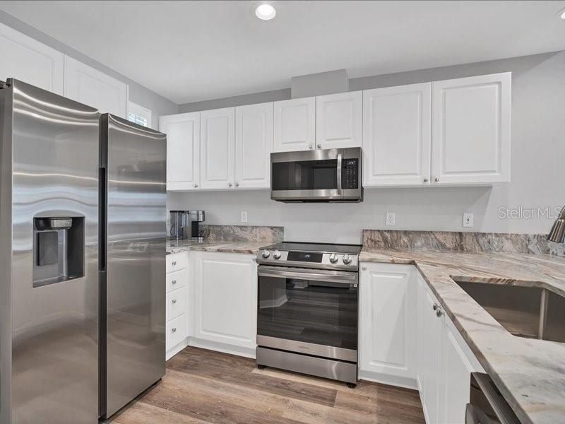 3701 54th Drive W, Unit 102, Bradenton, FL 34210 Photo