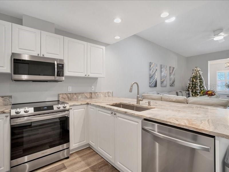 3701 54th Drive W, Unit 102, Bradenton, FL 34210 Photo