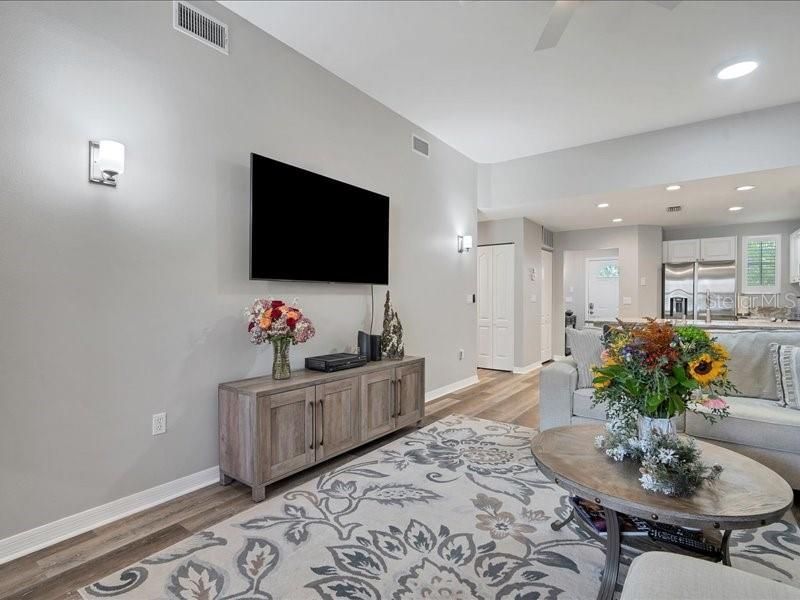 3701 54th Drive W, Unit 102, Bradenton, FL 34210 Photo