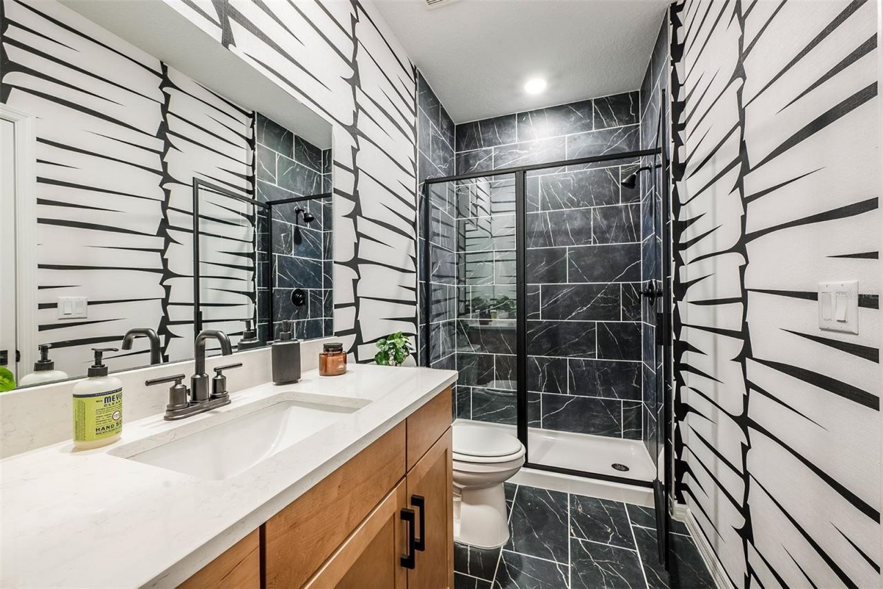 688 Lola Lane , Oviedo, FL 32765 Photo