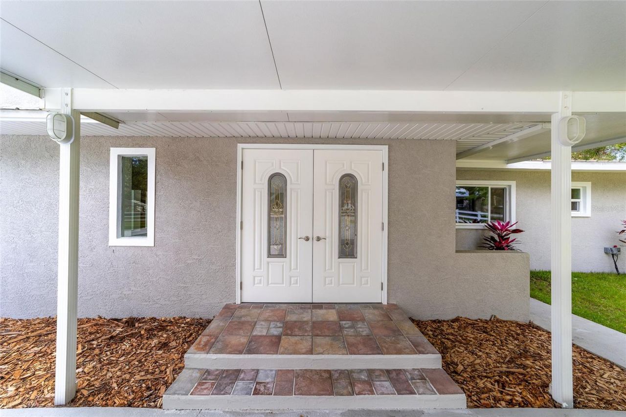 34 Garden Mall Court, Inglis, FL 34449 Photo