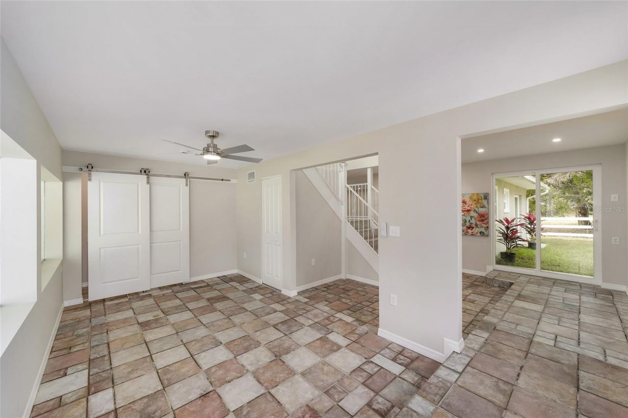 34 Garden Mall Court, Inglis, FL 34449 Photo