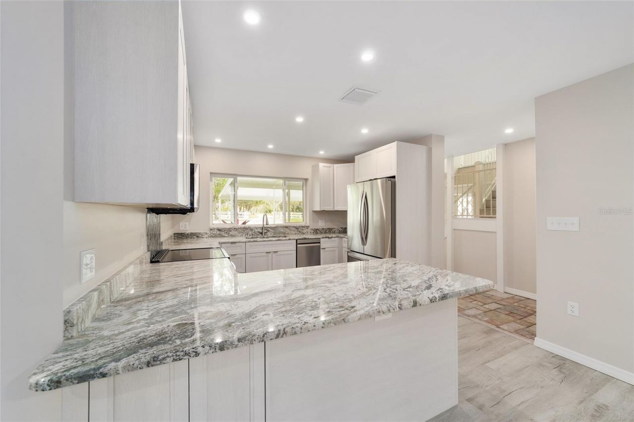 34 Garden Mall Court, Inglis, FL 34449 Photo