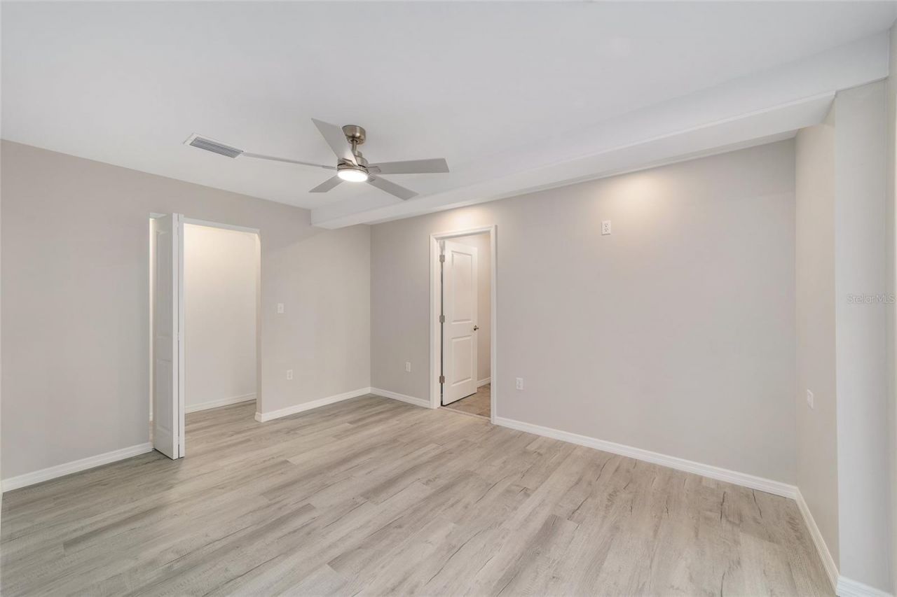 34 Garden Mall Court, Inglis, FL 34449 Photo