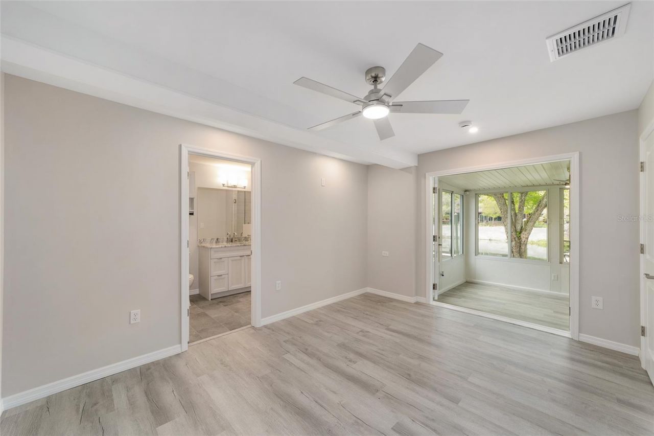 34 Garden Mall Court, Inglis, FL 34449 Photo