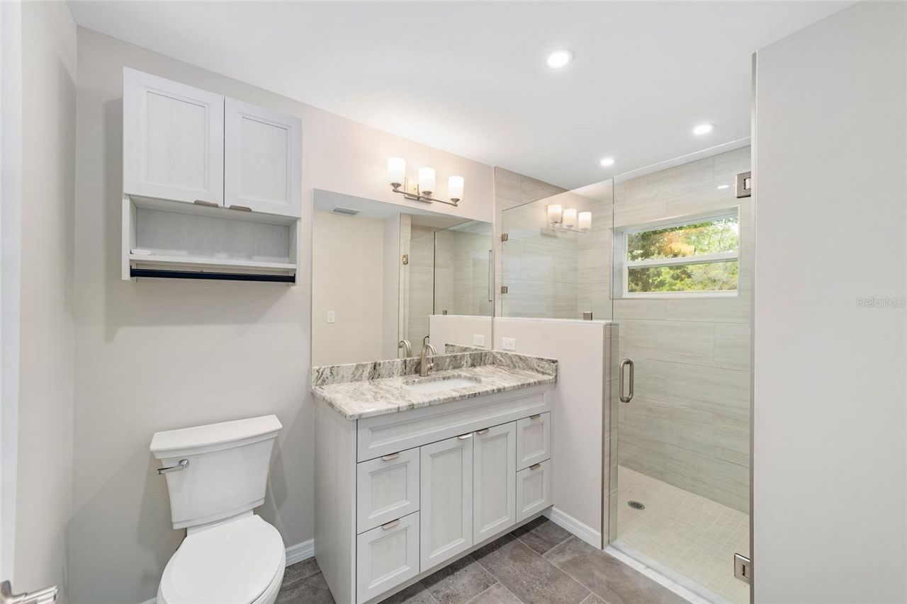 34 Garden Mall Court, Inglis, FL 34449 Photo