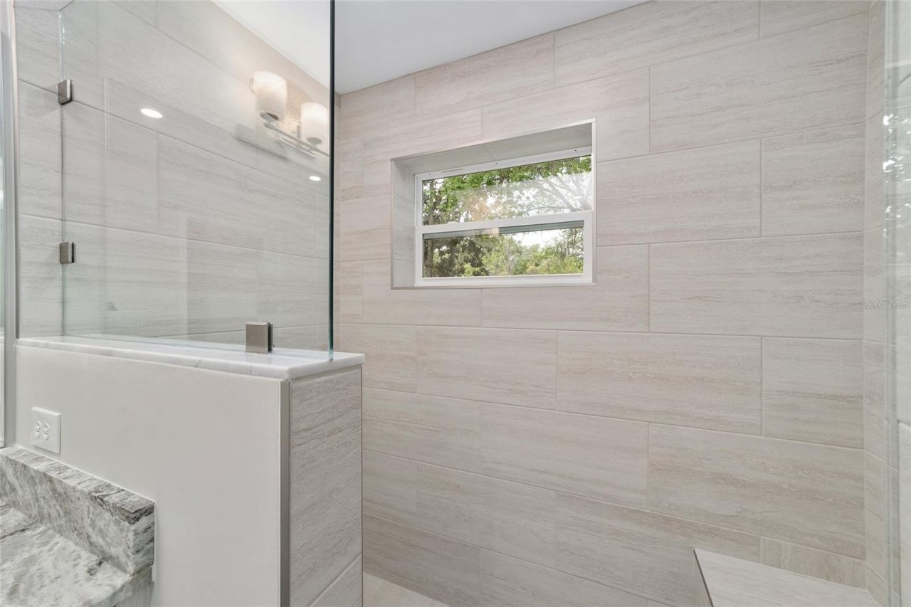 34 Garden Mall Court, Inglis, FL 34449 Photo