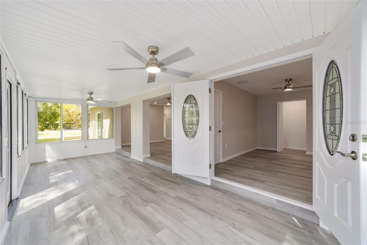 34 Garden Mall Court, Inglis, FL 34449 Photo